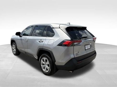 Used 2023 Toyota RAV4 LE FWD image 11
