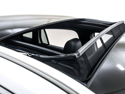 Used 2023 Mercedes-Benz GLA 250 image 23