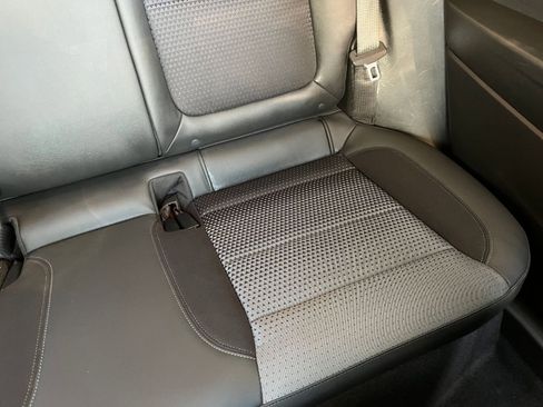 Used 2025 Chevrolet Trax LT image 37