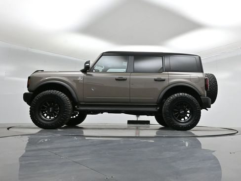 New 2025 Ford Bronco Outer Banks image 7