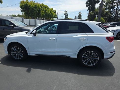 Used 2023 Audi Q3 2.0T Premium Plus w/ Premium Plus Package AWD/4WD image 2