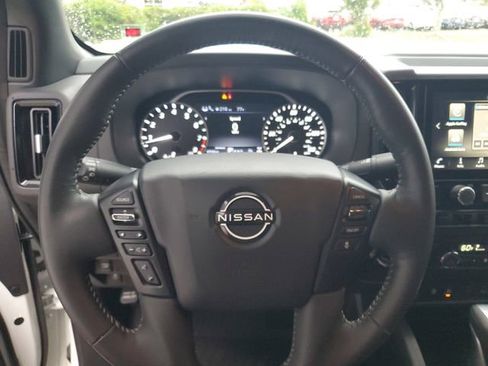Certified 2026 Nissan Frontier SV w/ All-Weather Content Package AWD/4WD image 18