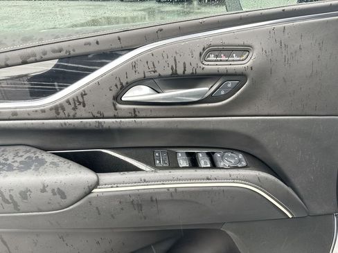 Used 2024 Cadillac Escalade Sport w/ LPO, ONYX Package image 15