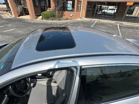 Used 2013 Honda Accord EX-L image 12