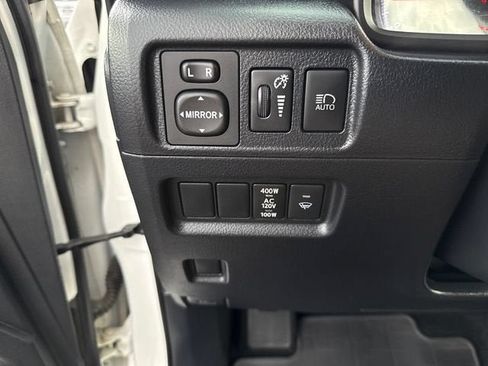 Used 2023 Toyota 4Runner TRD Off-Road Premium AWD/4WD image 25