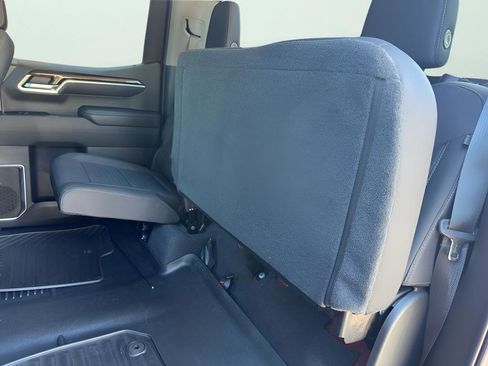 Used 2022 Chevrolet Silverado 1500 LT AWD/4WD image 43