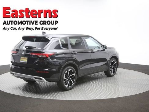 Used 2024 Mitsubishi Outlander SE AWD/4WD image 39