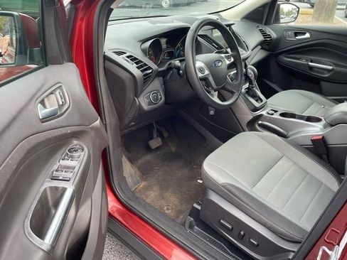 Used 2016 Ford Escape SE w/ Equipment Group 201A image 11