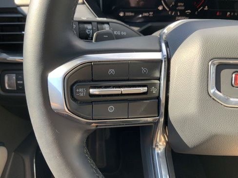 Used 2026 GMC Acadia Elevation w/ Elevation Premium Package AWD/4WD image 29