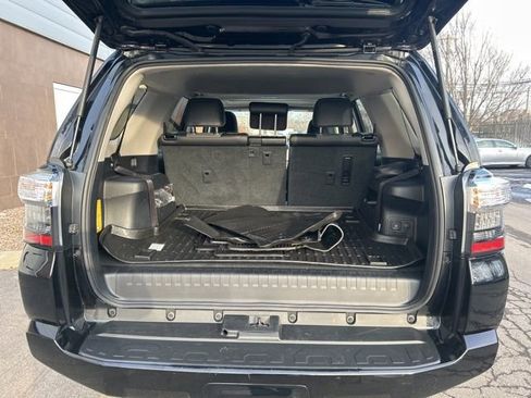 Used 2023 Toyota 4Runner SR5 Premium w/ Moonroof Package image 31