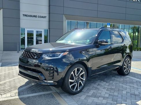 New 2025 Land Rover Discovery Dynamic SE AWD/4WD image 1