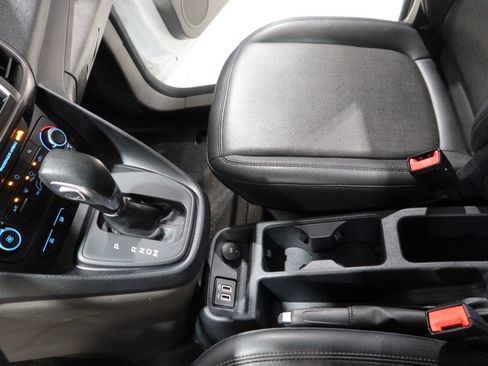 Used 2021 Ford Transit Connect XL FWD image 30