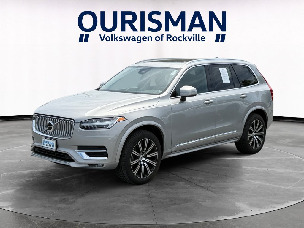 Used 2025 Volvo XC90 B5 Core AWD/4WD image 2