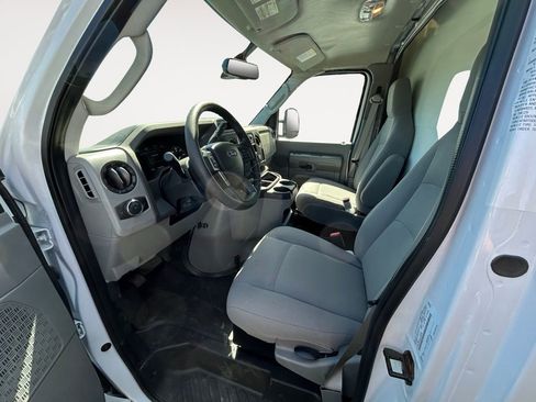 New 2026 Ford E-450 and Econoline 450 Super Duty RWD image 7