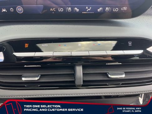 New 2026 Buick Enclave Avenir w/ Super Cruise Package FWD image 24