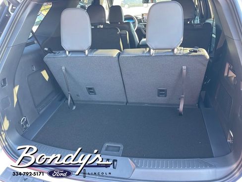 New 2026 Ford Explorer ST-Line w/ ST-Line Street Pack image 11