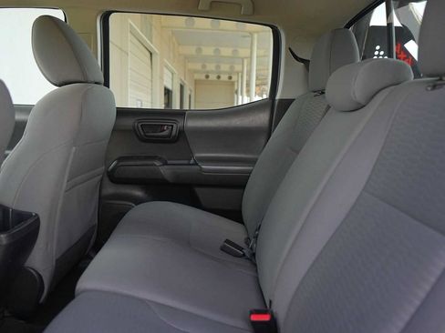 Used 2017 Toyota Tacoma SR w/ Tow Package AWD/4WD image 15
