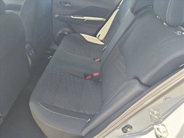 Certified 2024 Nissan Kicks SV FWD image 17