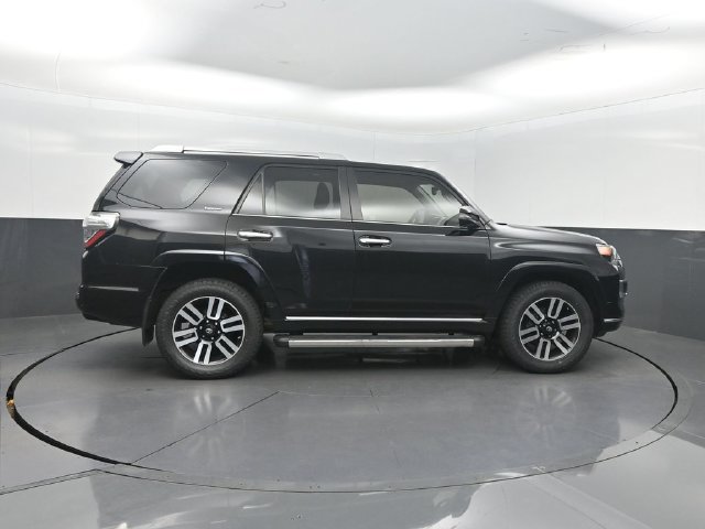 Used 2020 Toyota 4Runner Limited AWD/4WD image 35
