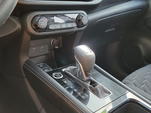 Certified 2021 Nissan Kicks SV FWD image 27