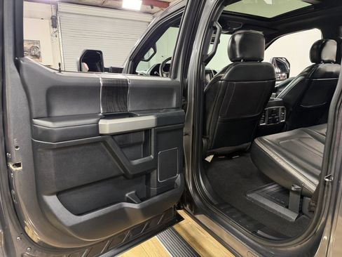 Used 2019 Ford F250 Platinum w/ Platinum Ultimate Package AWD/4WD image 15