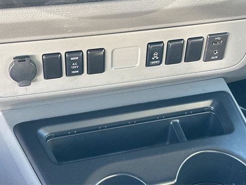 Used 2019 Nissan NV 2500 SV w/ Navigation Package image 25