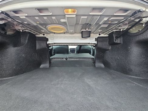 Used 2023 Toyota Camry SE image 30