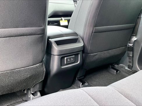 New 2026 Nissan Pathfinder SV image 19