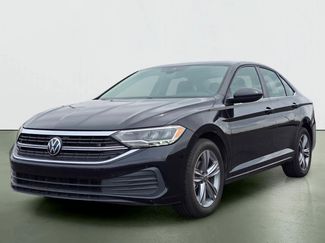 Used 2024 Volkswagen Jetta SE FWD video 2