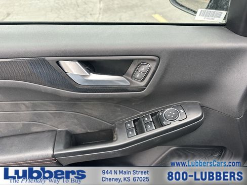 Used 2025 Ford Escape ST-Line AWD/4WD image 12