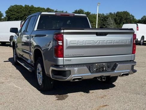 Used 2023 Chevrolet Silverado 1500 LT AWD/4WD image 6