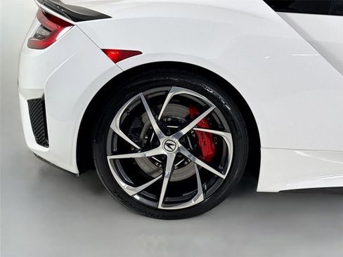 Used 2020 Acura NSX AWD/4WD image 33