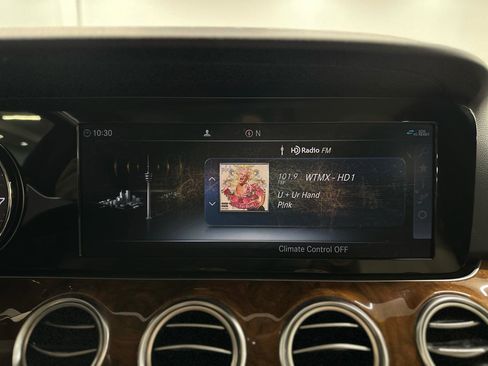 Used 2019 Mercedes-Benz E 300 4MATIC w/ Premium 1 Package image 23