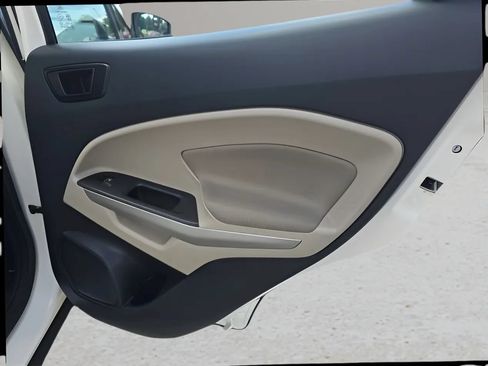 Used 2022 Ford EcoSport S AWD/4WD image 19
