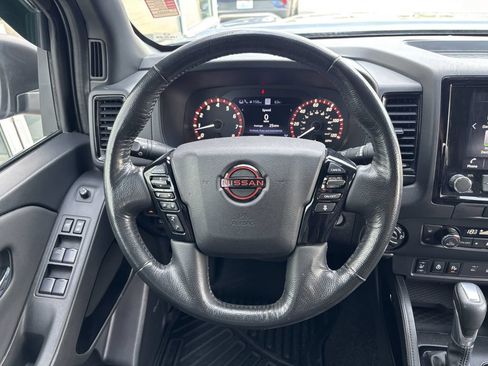 Used 2022 Nissan Frontier PRO-4X AWD/4WD image 13