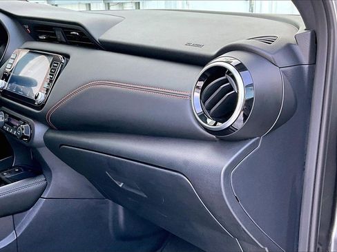 Used 2024 Nissan Kicks SR w/ SR Premium Package image 12