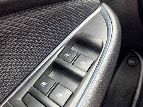 Used 2016 Chevrolet Cruze LT w/ Convenience Package image 26