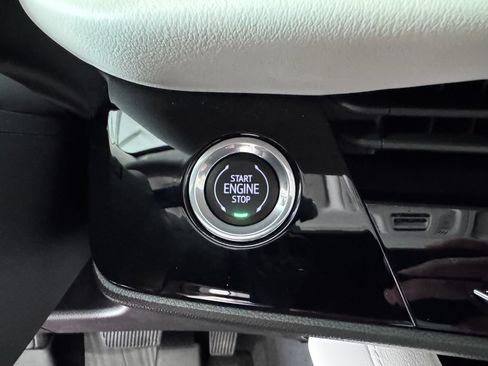Certified 2026 Buick Envision Avenir AWD/4WD image 20