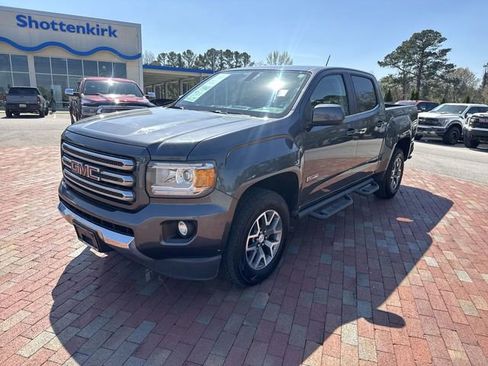 Used 2016 GMC Canyon SLE w/ All Terrain Package image 32