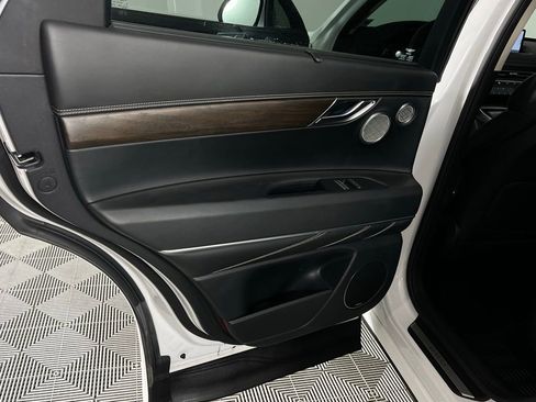 Used 2023 Genesis GV80 2.5T w/ Prestige Package image 28