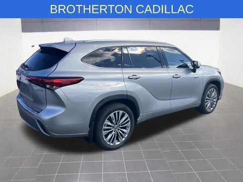 Used 2021 Toyota Highlander Platinum AWD/4WD image 8