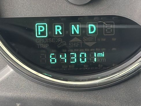 Used 2018 Jeep Wrangler Unlimited Sahara AWD/4WD image 27
