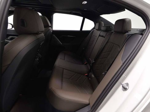 New 2026 BMW 530i image 10