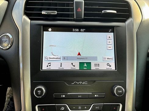 Used 2019 Ford Fusion SE image 27