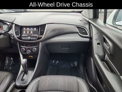 Used 2022 Chevrolet Trax LT w/ LT Convenience Package image 23