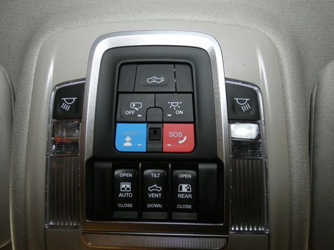 New 2026 RAM 2500 Limited AWD/4WD image 25