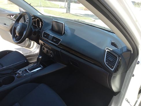 Used 2016 MAZDA MAZDA3 i Sport image 16