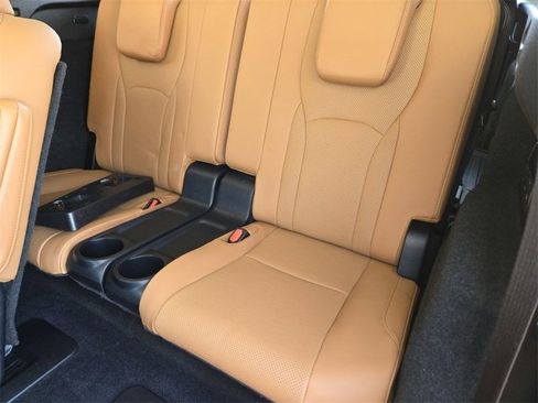 Certified 2022 Lexus RX 450hL Luxury w/ Cold Area Package (CT) image 31