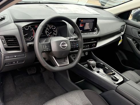 New 2026 Nissan Rogue SV AWD/4WD image 12