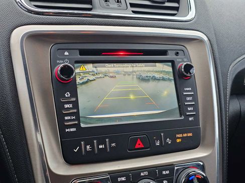 Used 2014 GMC Acadia Denali image 28